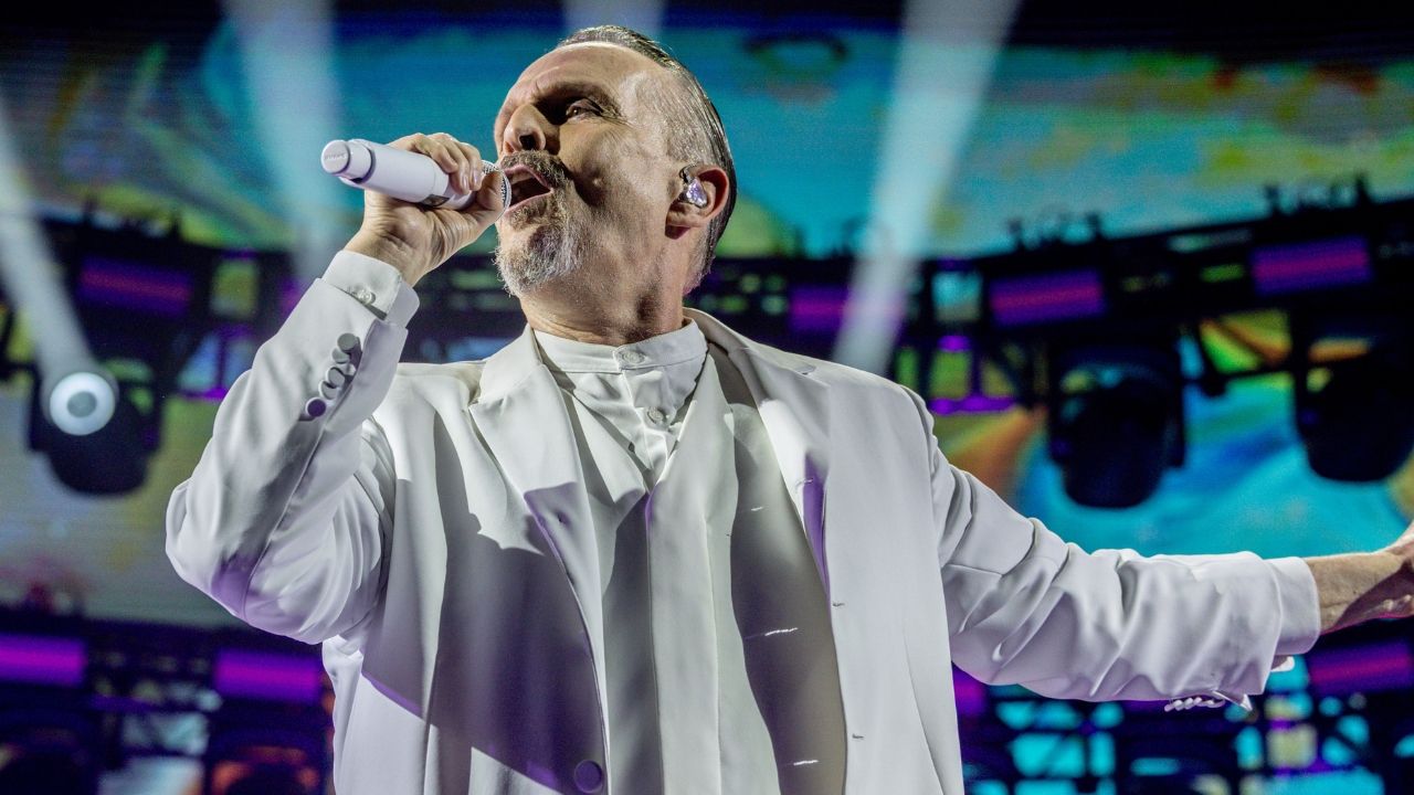 Miguel Bosé