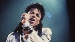 La esperada película del Rey del Pop, tendrá que esperar hasta el 2026.